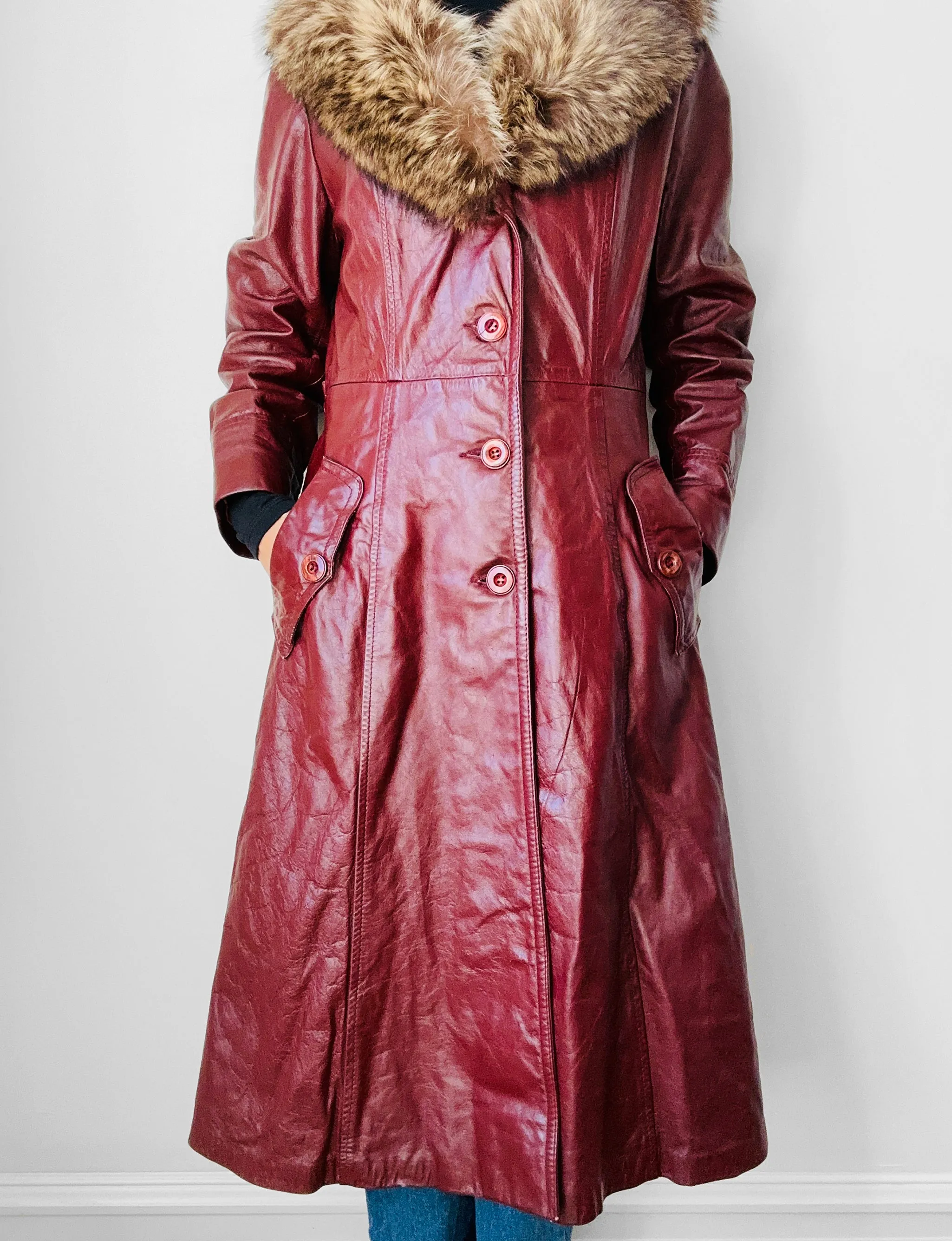1970s Maroon Fur Collar Made in Canada Fitted Quilted Lining Coat - S/M