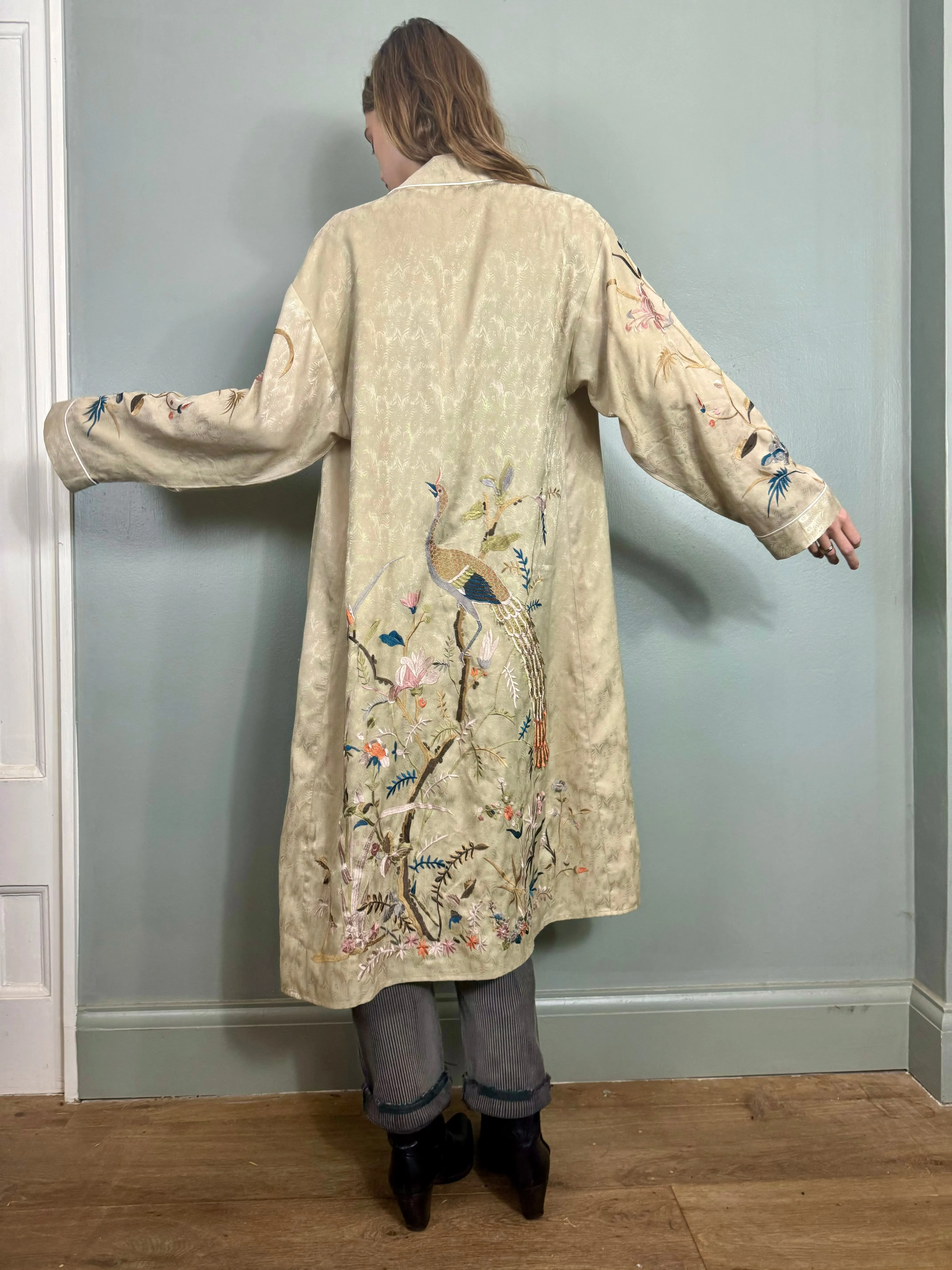 Arianna, 40s silk embroidered robe