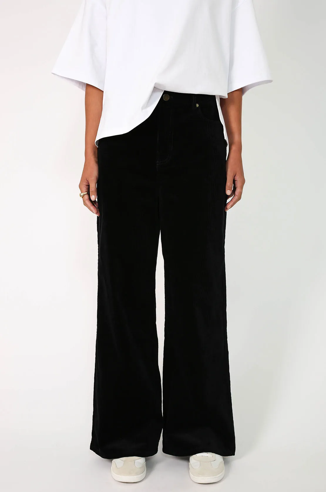glowed jean / dark ink cord