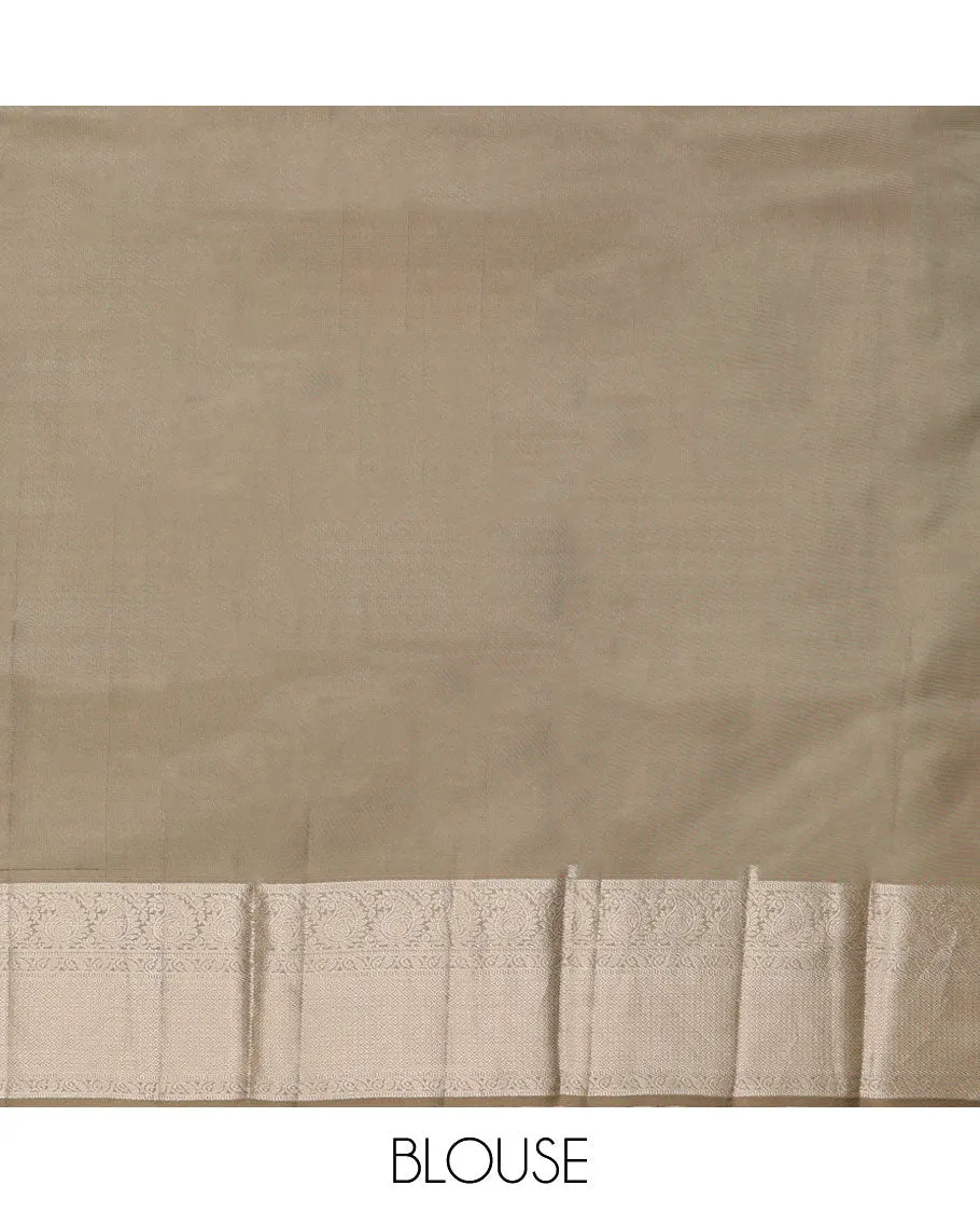 Green Bangalore silk saree with paisley vine designs, traditional zari design border & pallu of paisley & jaal designs