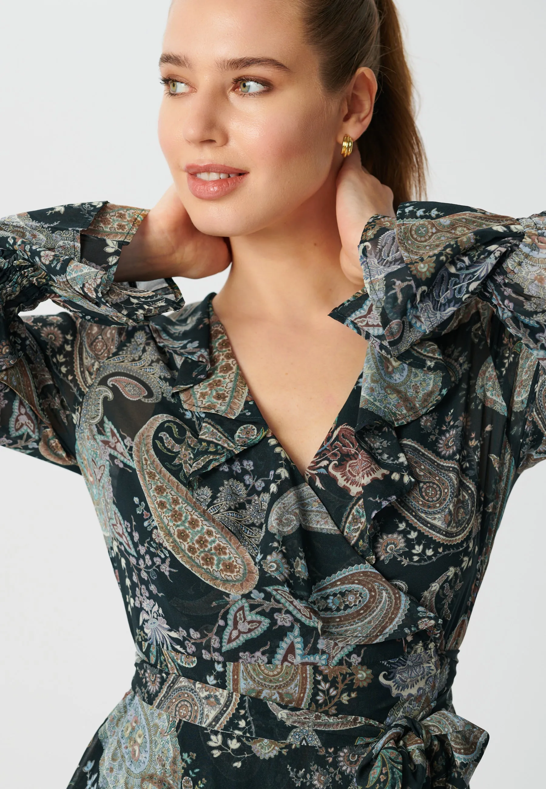 JOSEFINA-Paisley Pine