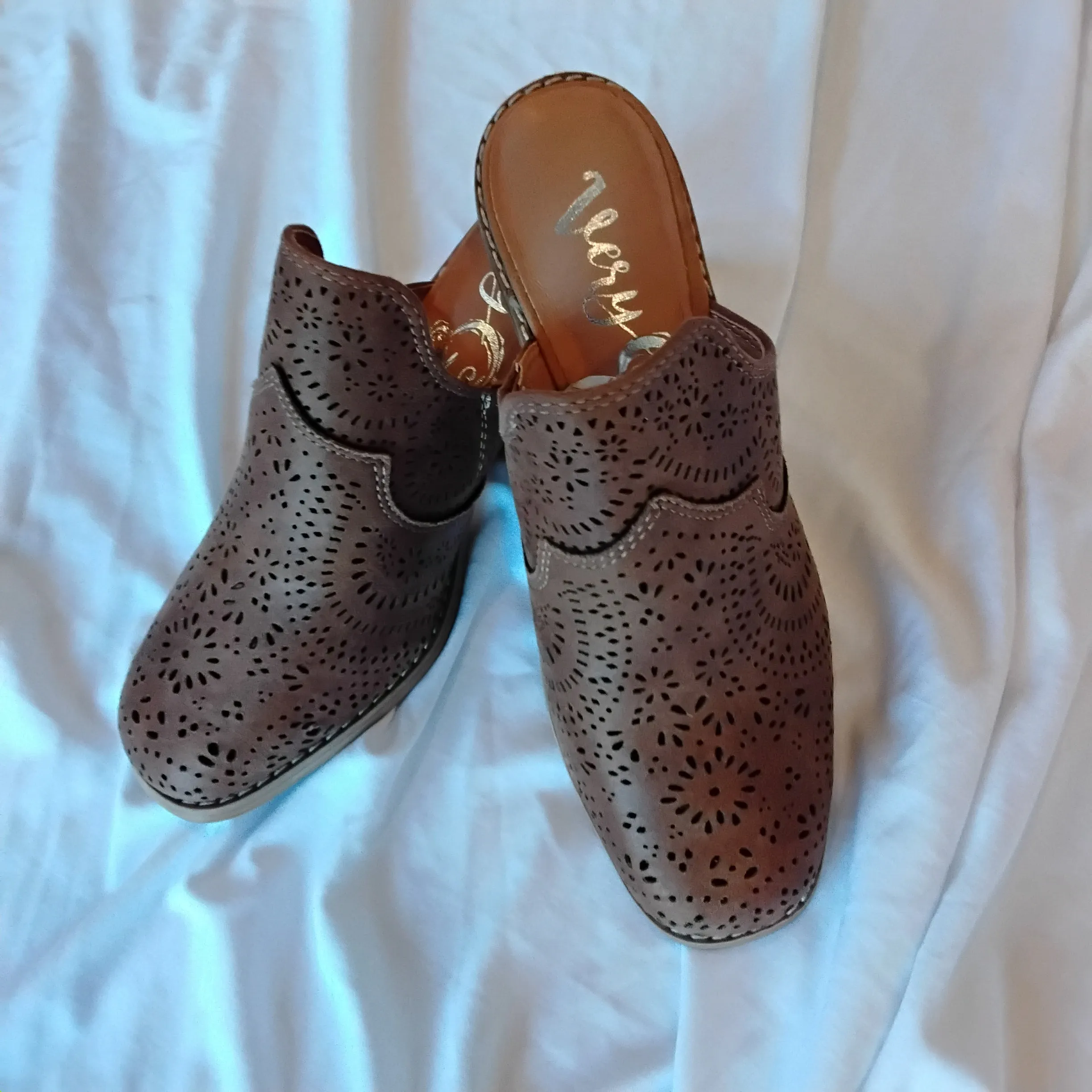 Laser Cut Mule Slide| Very G Queen