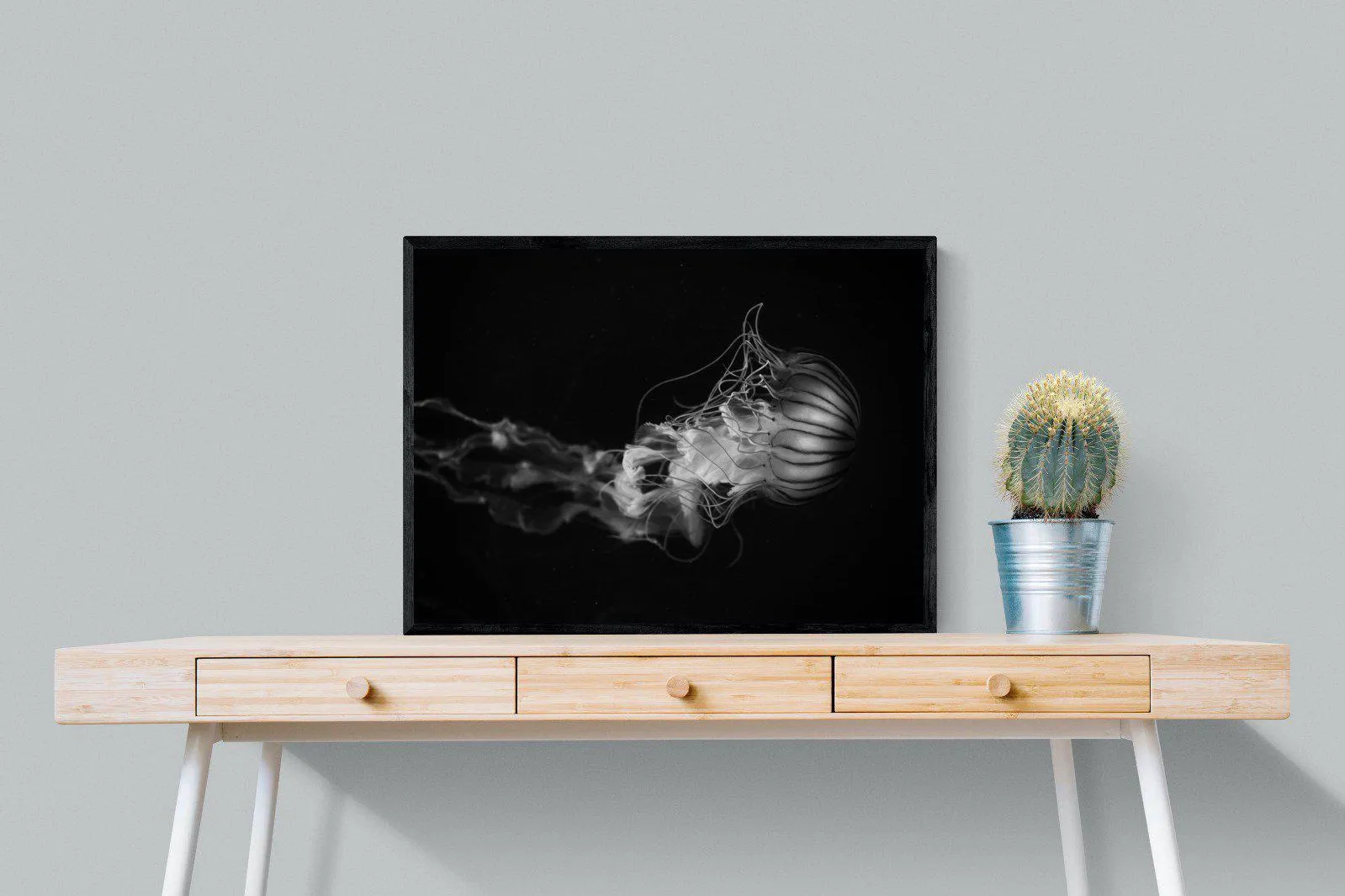 Monochromatic Jellyfish