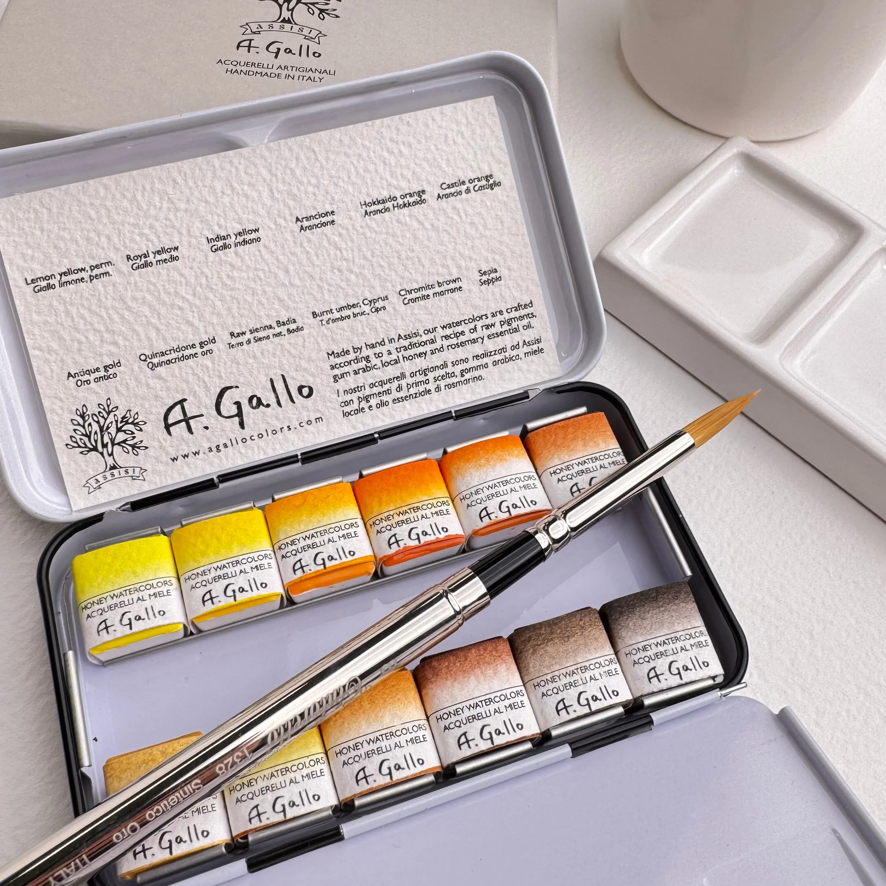 Yellow palette - Handmade watercolor set
